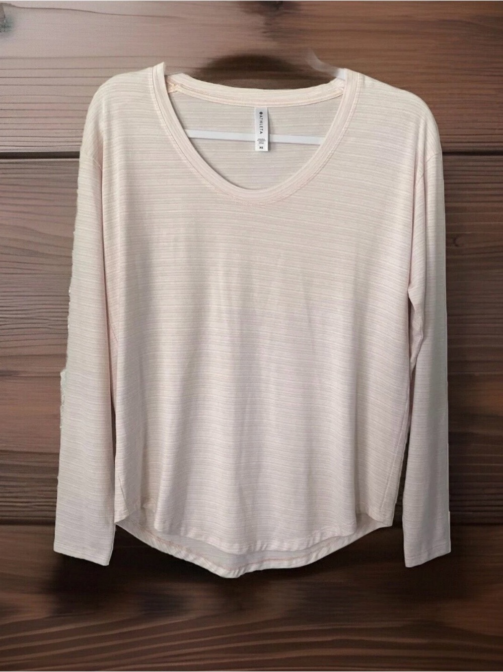 Athleta Lightweight Cream Long-Sleeve Scoop Neck Top